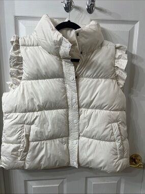 crown & ivy Cream Quilted Vest with Gold Logo Detail